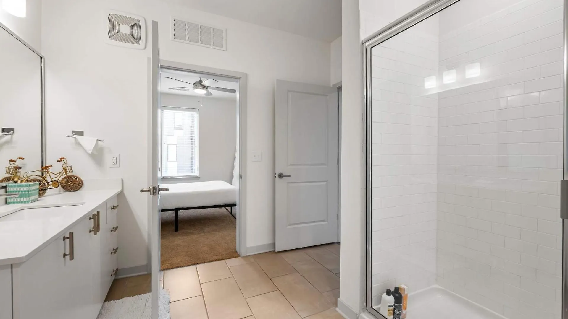 Apartment Stunning Nulu 1Br Cozysuites 09 Louisville United States